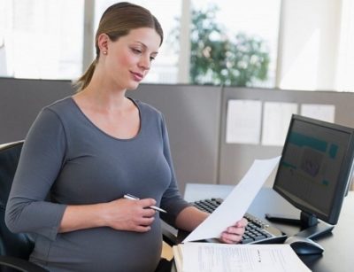 отпуск по беременности и родам кто оплачивает