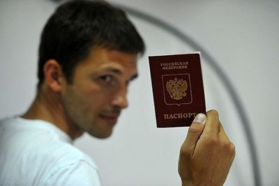 как получить паспорт без прописки